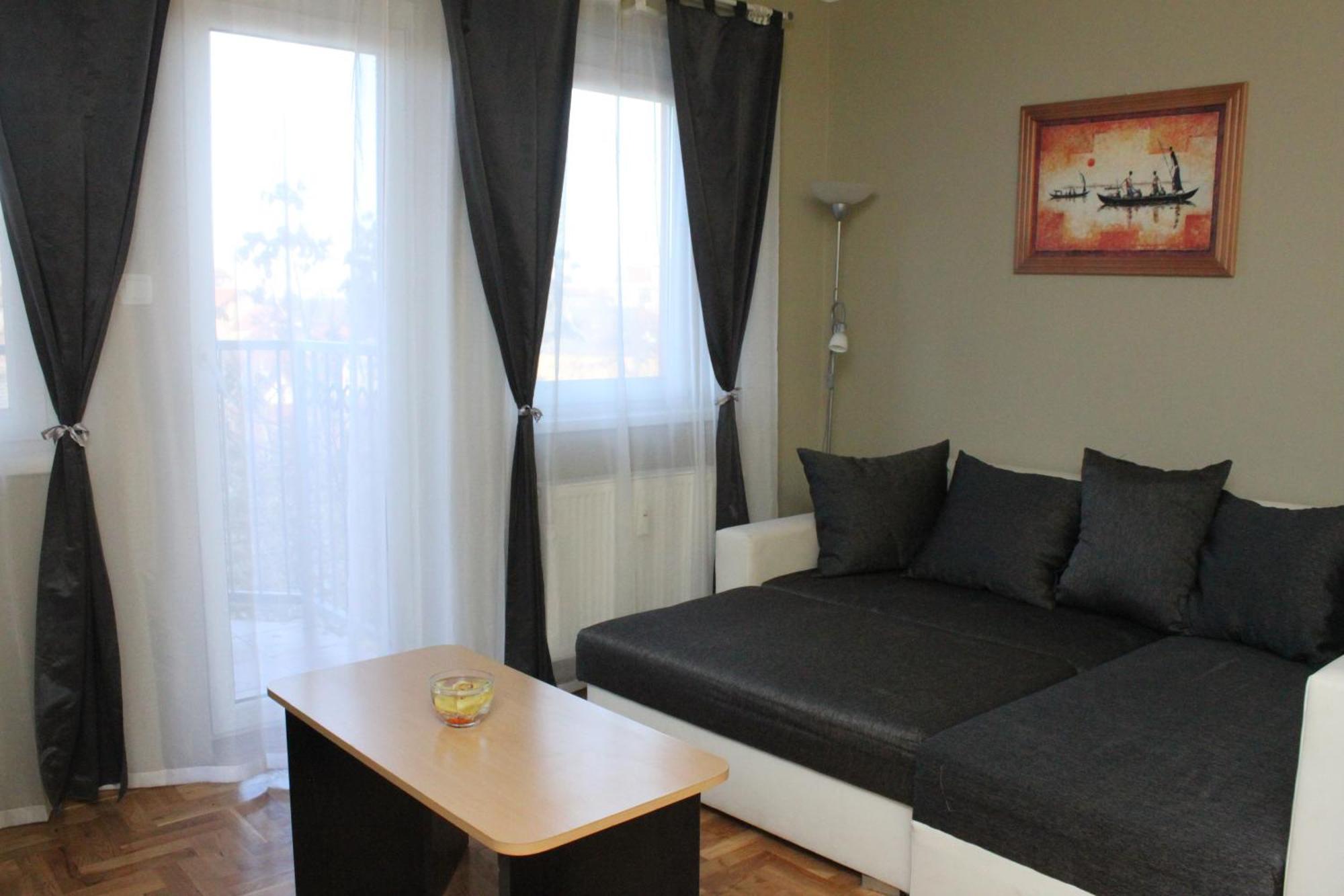 סובוטיקה Sun Apartments מראה חיצוני תמונה